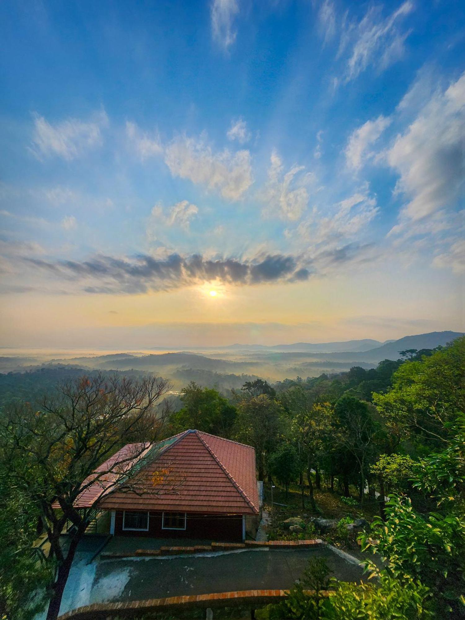Celestial Heights Homestay Kurchi Kültér fotó