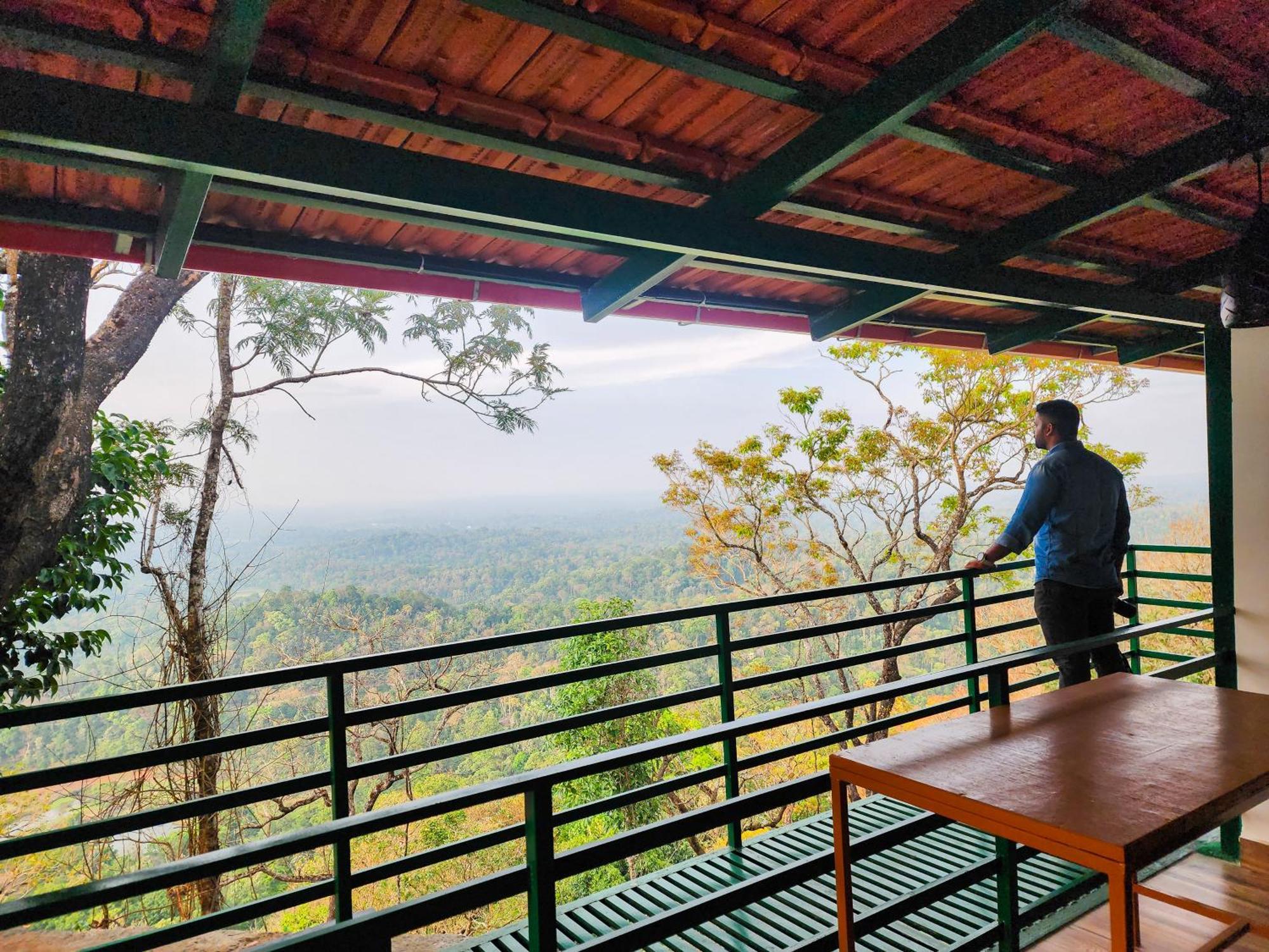 Celestial Heights Homestay Kurchi Kültér fotó